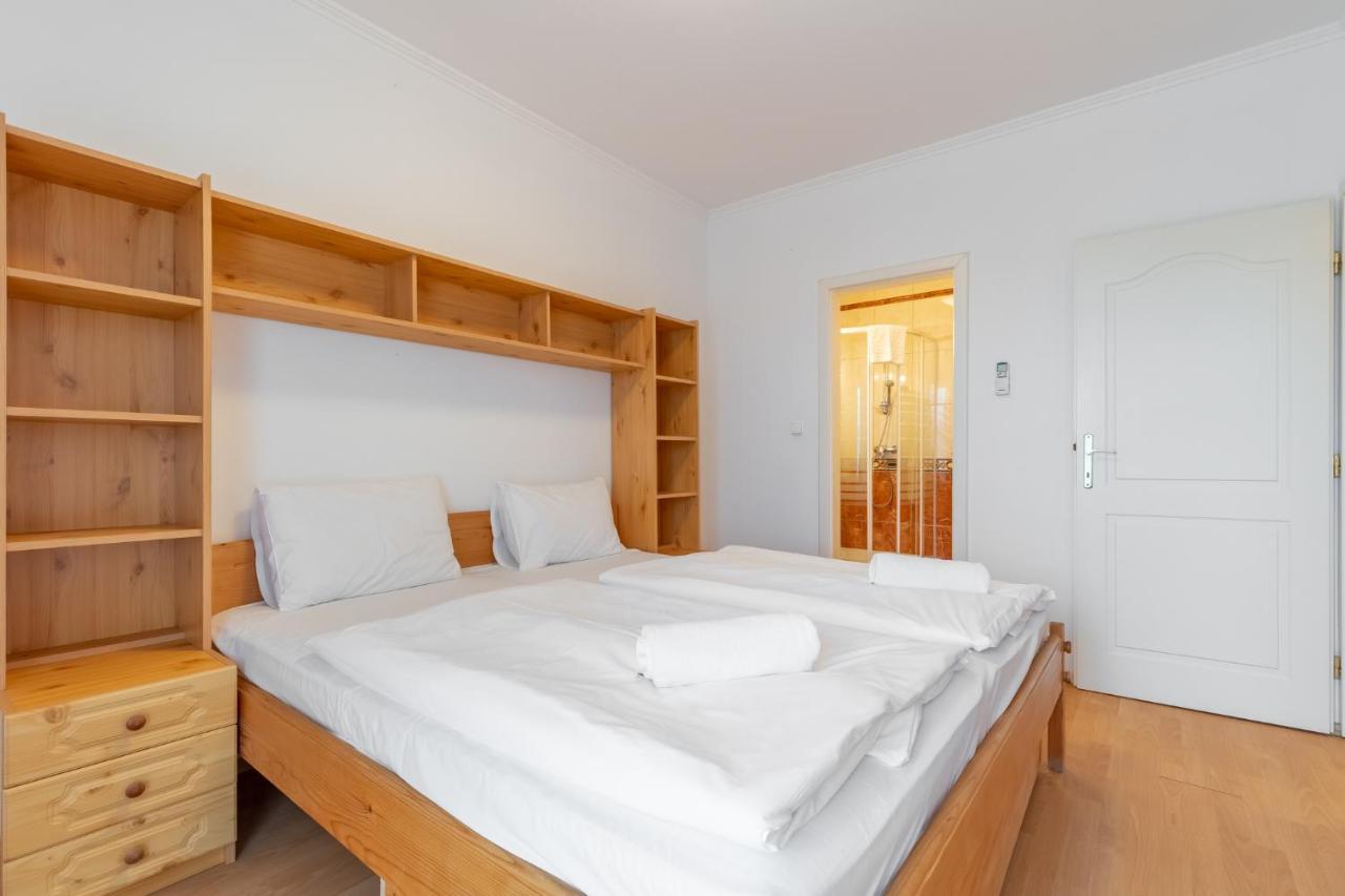 Egyuett A Csalad II Apartman By Bltn ชิโอฟก ภายนอก รูปภาพ